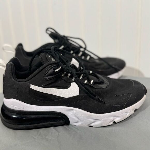 Nike Air Max 270 React Black White Sneakers Women’s 6.5 Running Shoes Active - Picture 2 of 9